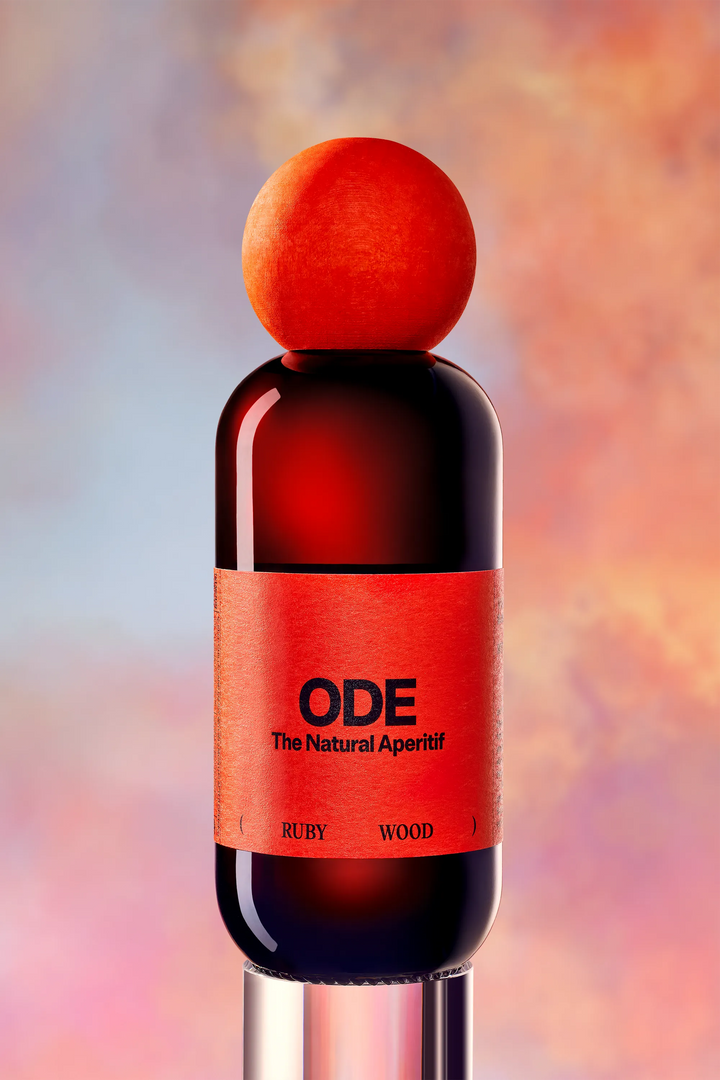 ODE Ruby Wood. Wine-Aperitif. Made in Berlin. Bitter, sweet and Sour.